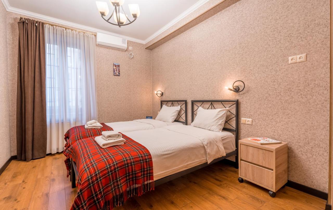 Hotel At Gomi 19 Tbilisi Exterior foto