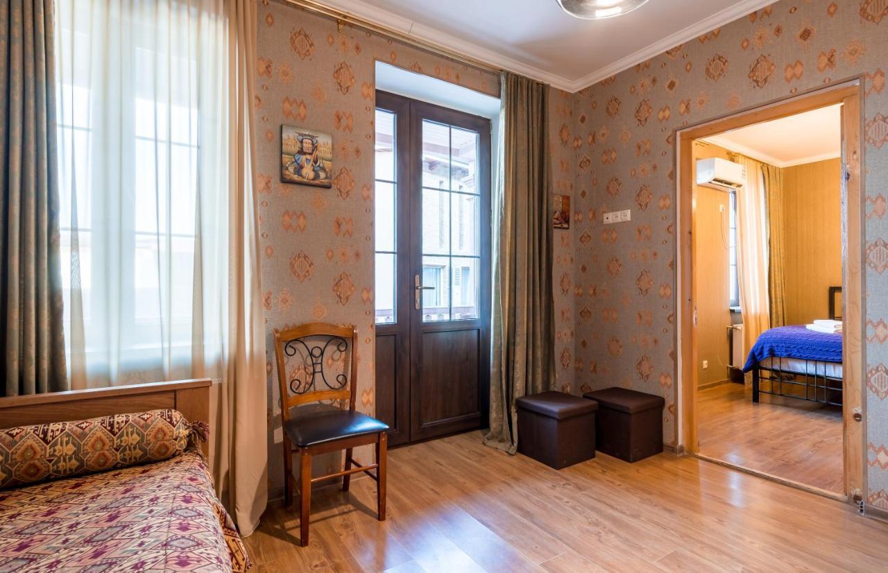 Hotel At Gomi 19 Tbilisi Exterior foto
