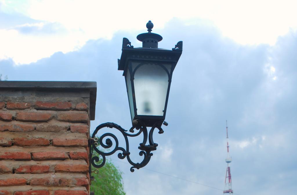 Hotel At Gomi 19 Tbilisi Exterior foto