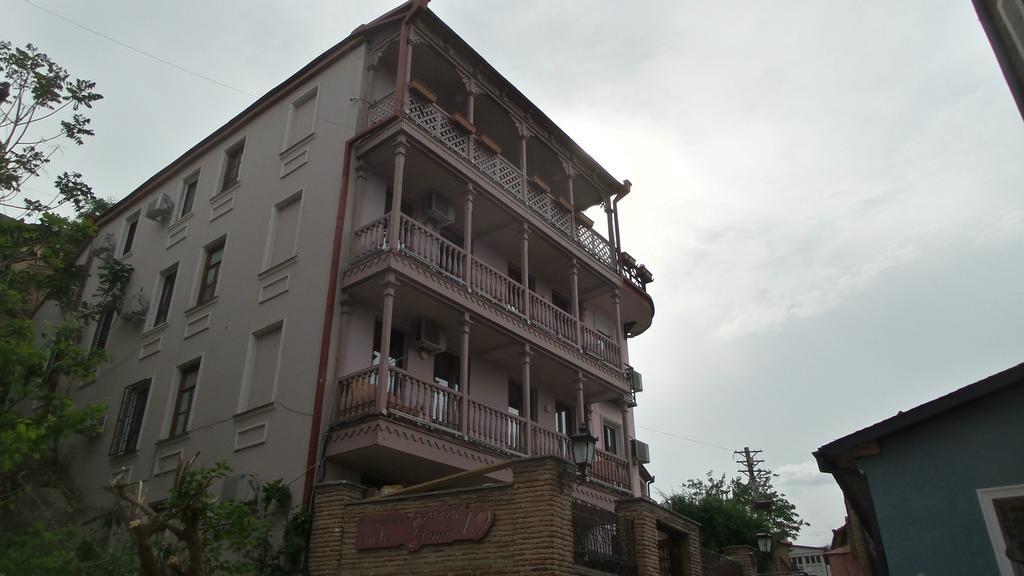 Hotel At Gomi 19 Tbilisi Exterior foto